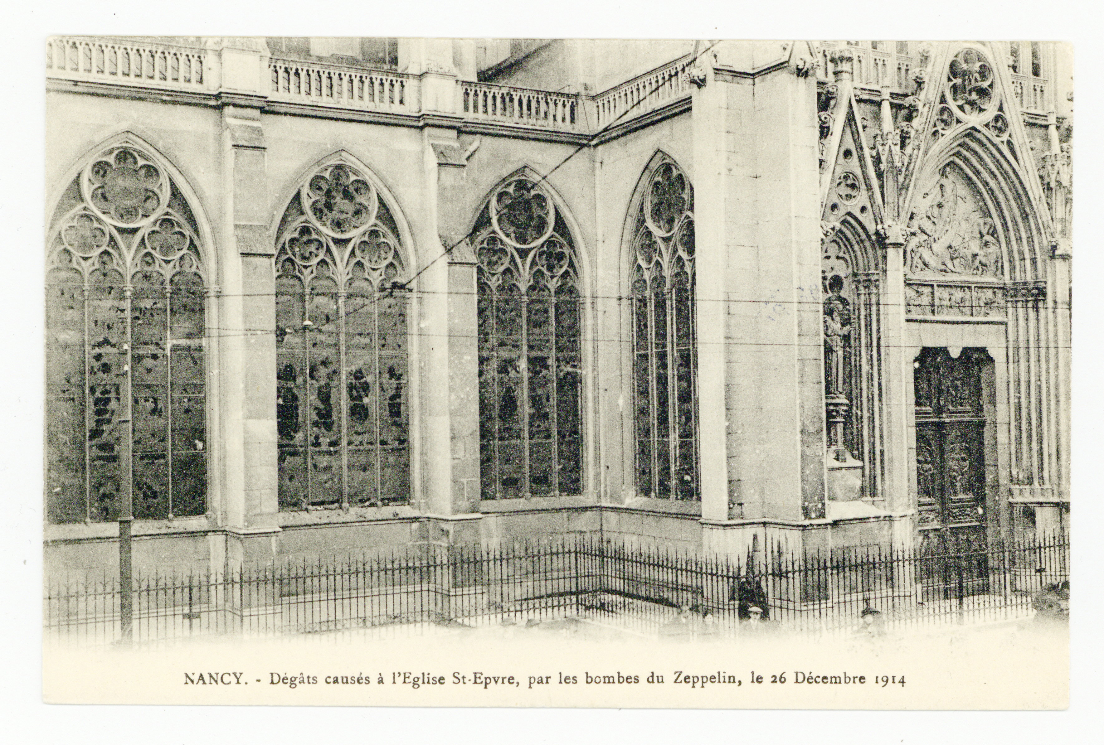 Contenu du Nancy : dégâts causés à l’église Saint-Epvre, par les bombes du Zeppelin, le 26 décembre 1914