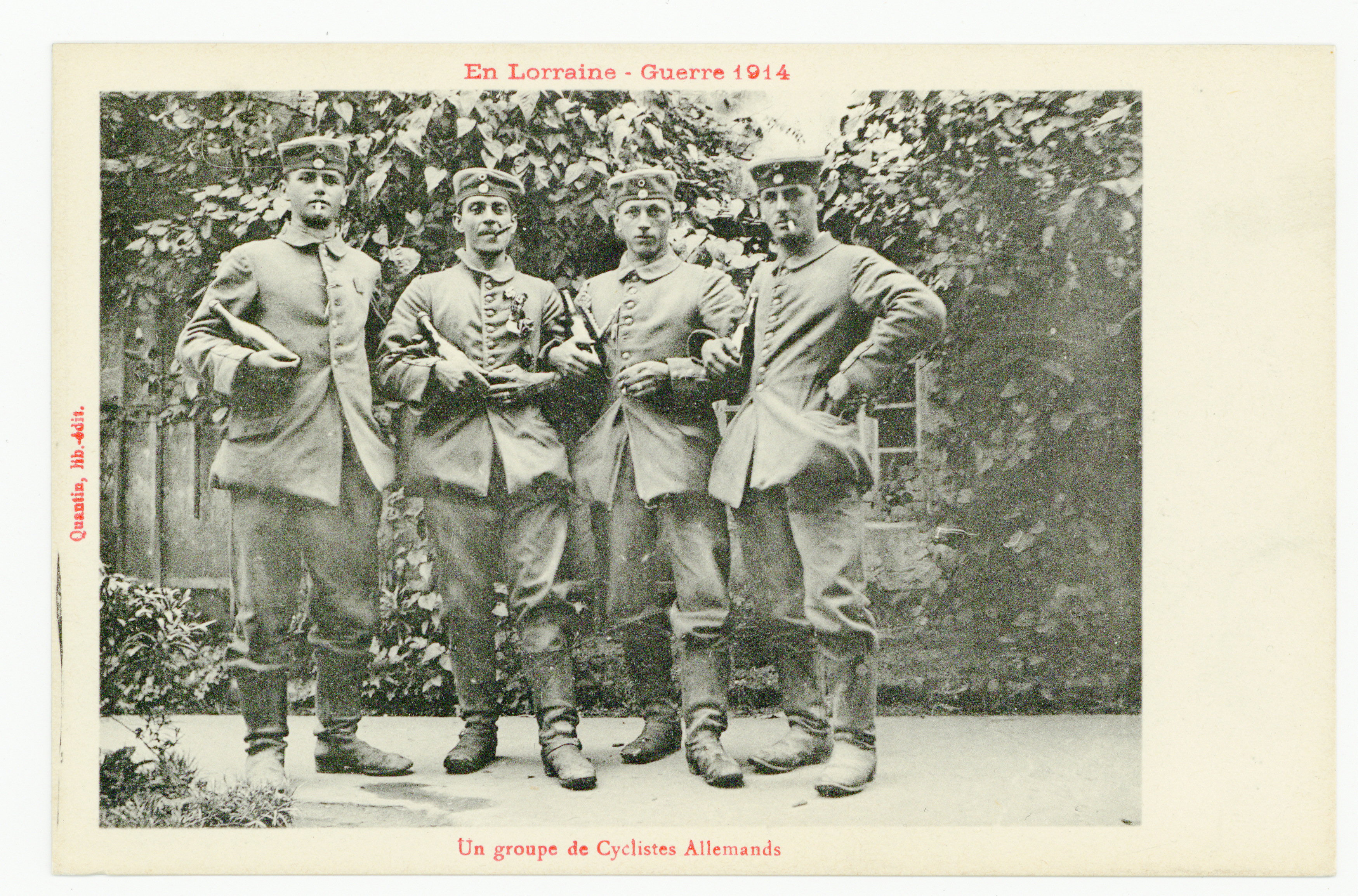 Contenu du Un groupe de cyclistes allemands, en Lorraine, guerre 1914