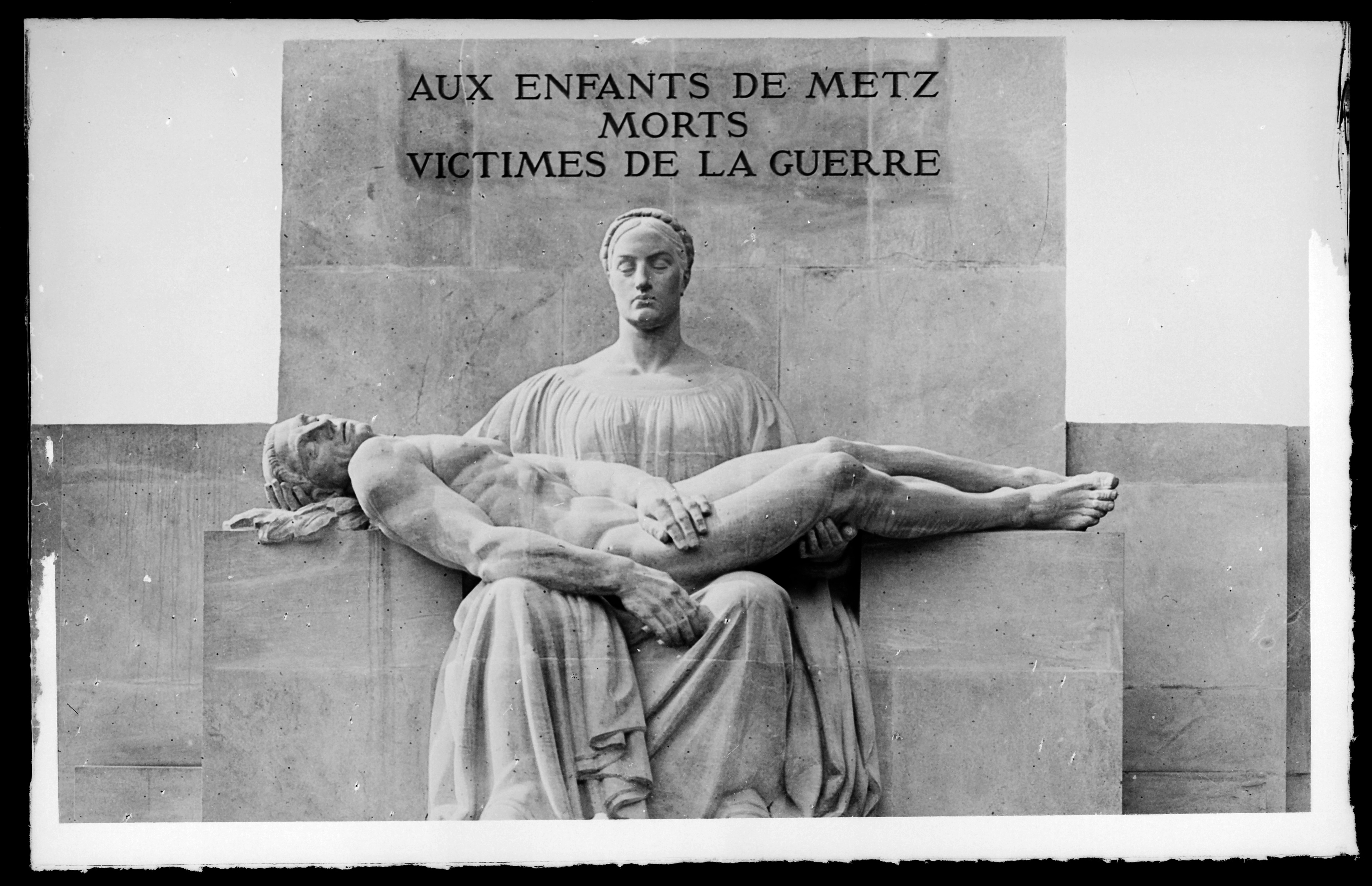 Contenu du Monument aux Morts de la ville de Metz