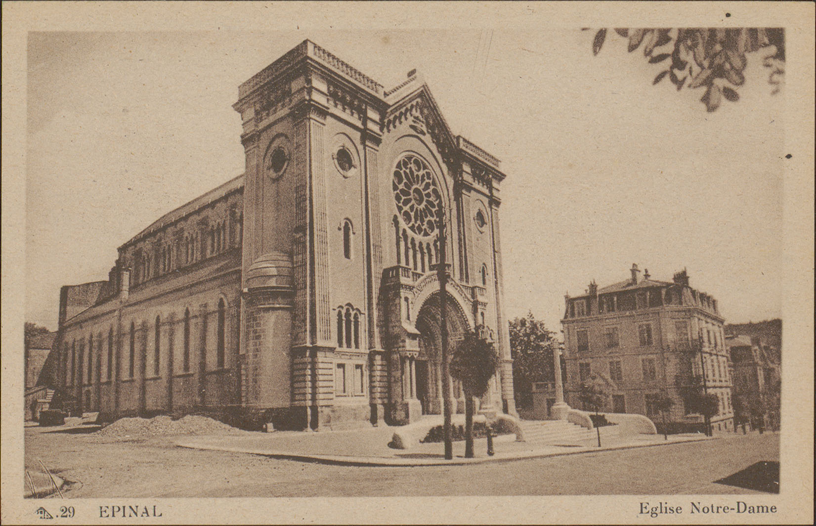 Contenu du Épinal, Église Notre-Dame