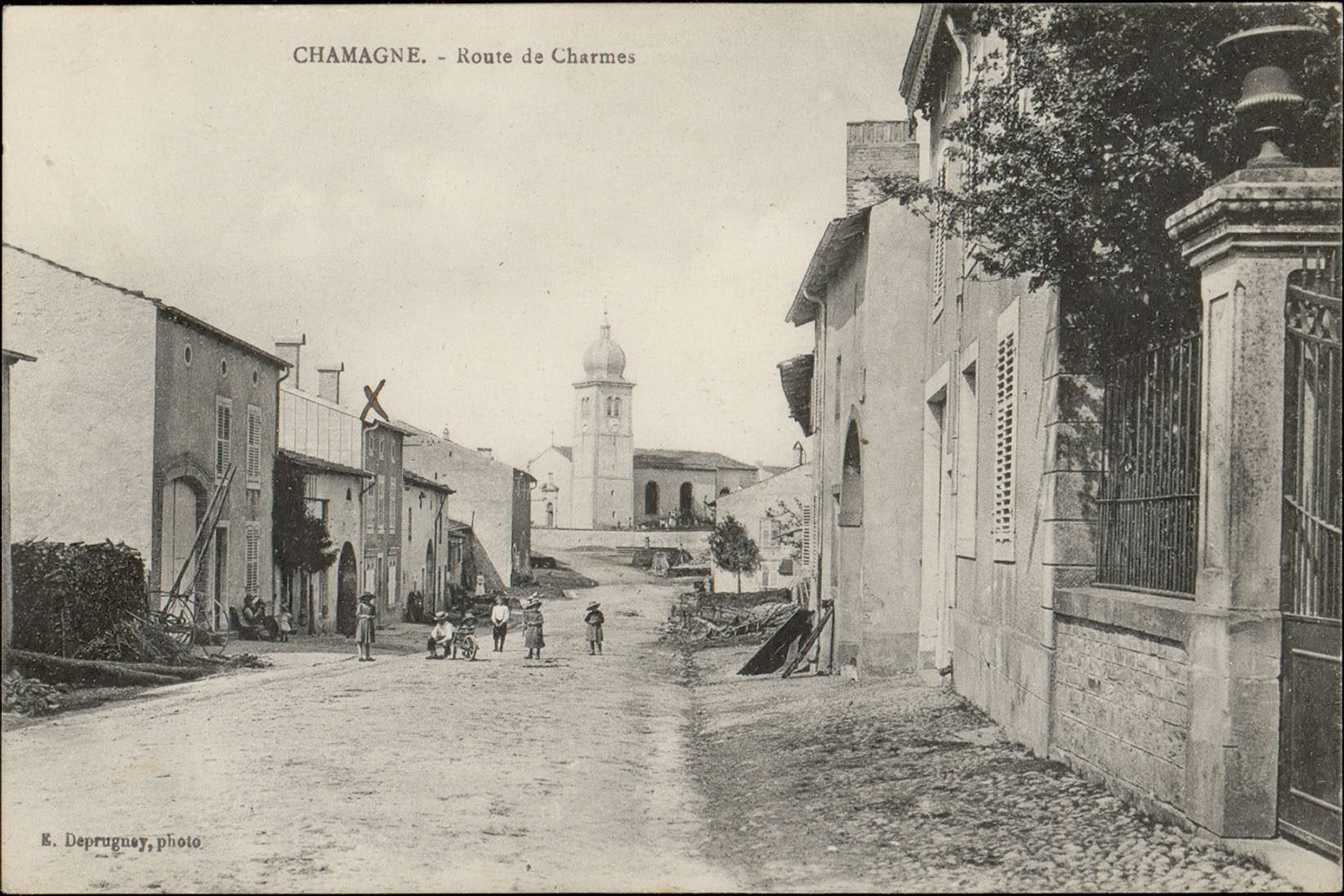Contenu du Chamagne, Route de Charmes