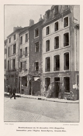 Bombardement du 26 décembre 1914 (Zeppelin). Immeubles près de l’église Sa…