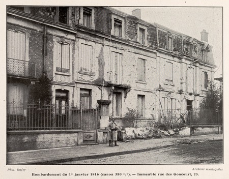 Bombardement du 1er janvier 1916 (canon 380m/m). Immeuble rue des Goncourt…