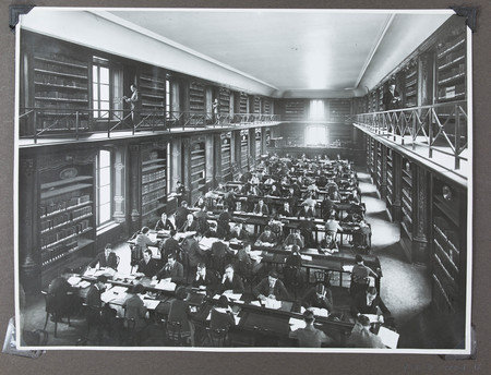 Vue de la salle de lecture après les travaux des années 1930