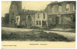 Haraucourt. Grande rue