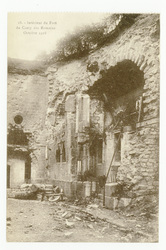 Intérieur du fort du Camp des Romains. Octobre 1918