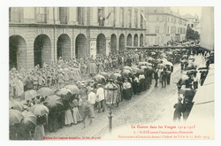 St-Dié avant l'occupation allemande. Prisonniers allemands devant l'Hôtel …