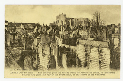 Arras (Pas-de-Calais) : vue générale prise du toit du Palais de Justice ; …