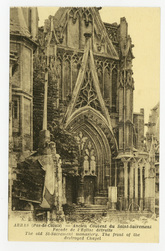 Arras (Pas-de-Calais) : ancien couvent du Saint-Sacrement. Façade de l'égl…