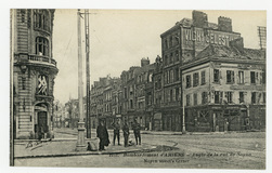 Bombardement d'Amiens : angle de la rue de Noyon