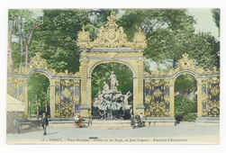 Nancy : place Stanislas, grilles en fer forgé, de Jean Lamour, fontaine d'…