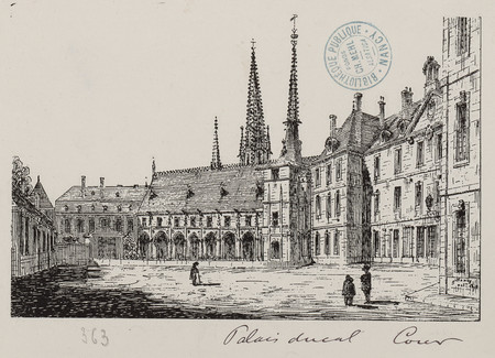 Palais ducal du côté de la cour : 363
