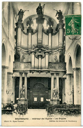 Bourbourg. Intérieur de l'église. Les orgues