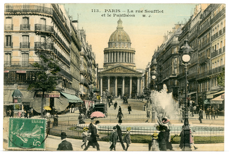 Paris - La Rue Soufflot et le Panthèon