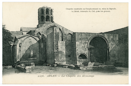 Arles. La chapelle des Alyscamps