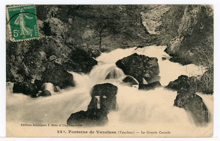 Fontaine de Vaucluse (Vaucluse). La grande cascade