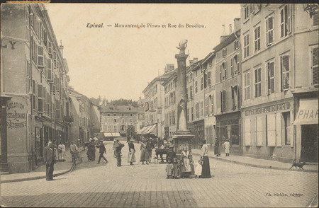 Épinal, Monument de Pinau et Rue du Boudiou