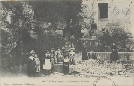 Villouxel (Vosges), La Fontaine et la roche