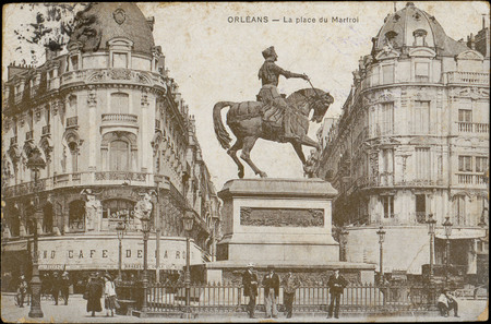 Orléans, La Place du Martroi