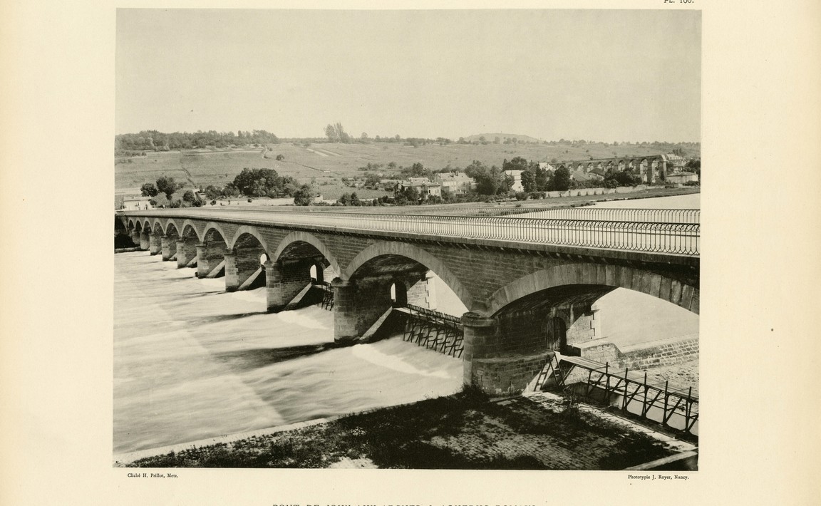 Contenu du Jouy-aux-Arches, Pont sur la Moselle