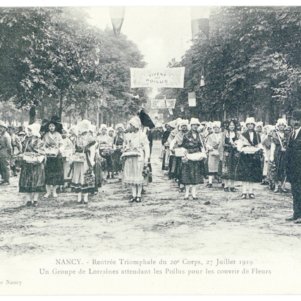 Contenu du Fêtes de la victoire à Nancy : la rentrée triomphale du 20e Corps. Contenu du Fêtes de la victoire à Nancy : la rentrée triomphale du 20e Corps.