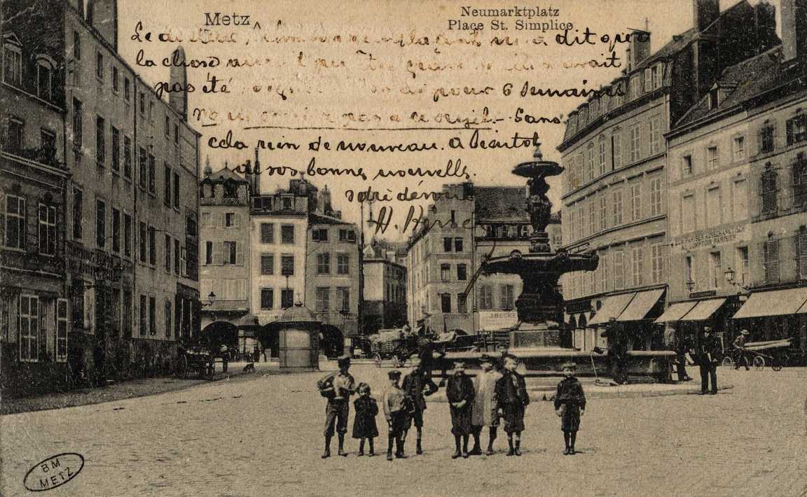 Contenu du La Fontaine de la place Saint Simplice à Metz