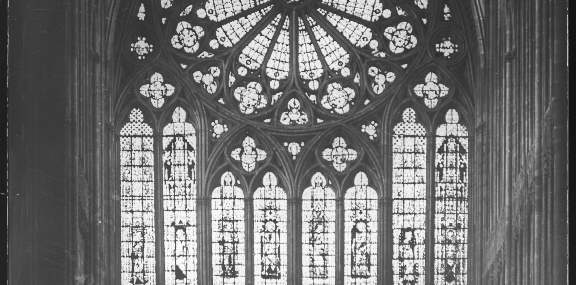 Limédia Galeries - Histoire - Les vitraux de la cathédrale de Metz