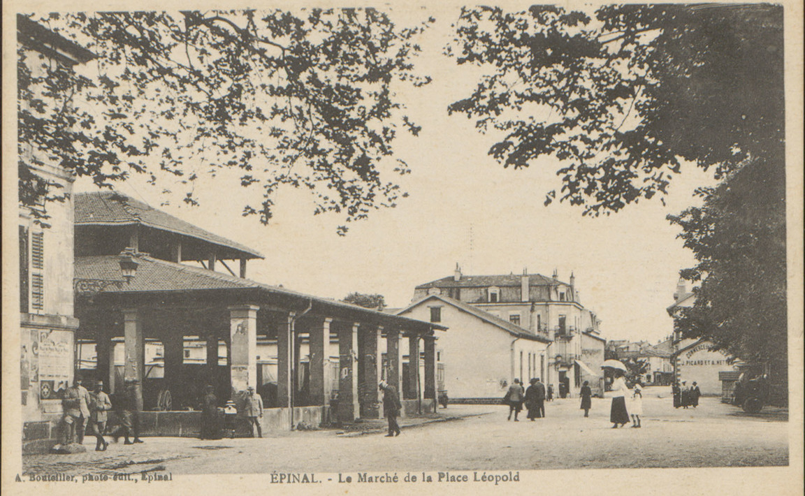 Contenu du Le marché de la Place Léopold à Épinal