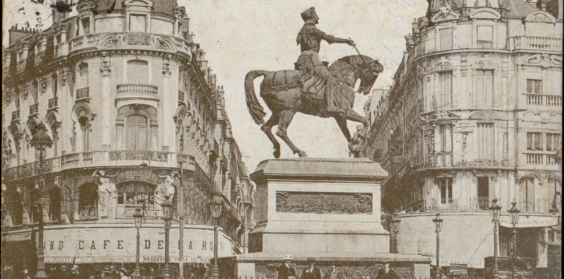 Contenu du Statues de Jeanne d'Arc : un exemple de la symbolique du cheval